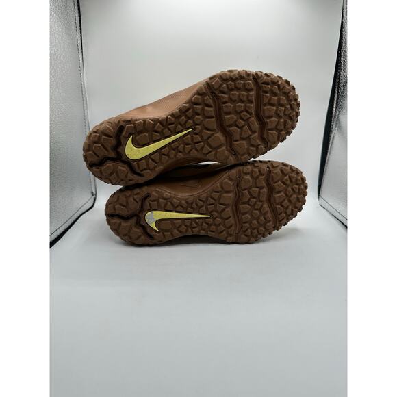 Nike Terrascout GS “Light British Tan” size 3.5y/5 women’s - Picture 5 of 6